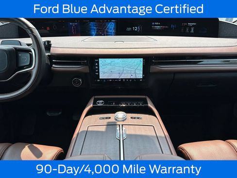 Used 2025 Lincoln Navigator L Reserve AWD/4WD image 19