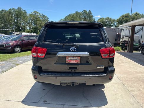 Used 2016 Toyota Sequoia Platinum RWD image 6