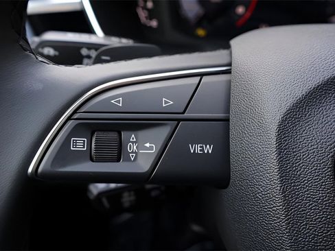 Used 2025 Audi Q3 2.0T Premium w/ Convenience Package image 21