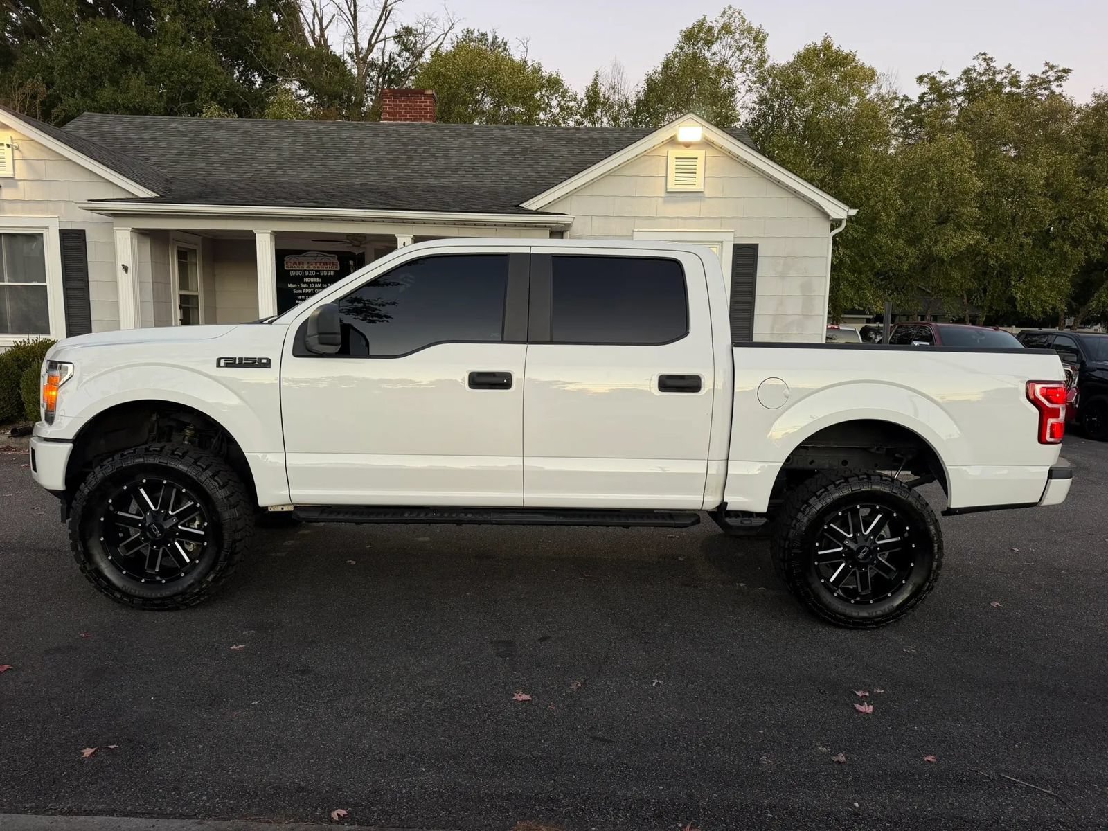 Used 2019 Ford F150 XL w/ Equipment Group 101A Mid AWD/4WD image 5