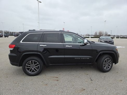 Used 2019 Jeep Grand Cherokee Limited w/ Luxury Group II image 19