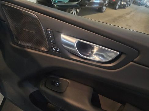 Used 2023 Volvo XC60 T8 Ultimate w/ Protection Package Premier AWD/4WD image 5