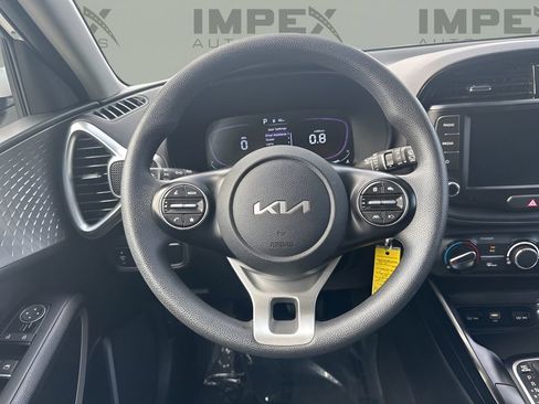 Used 2024 Kia Soul LX w/ Option Group 015 image 12