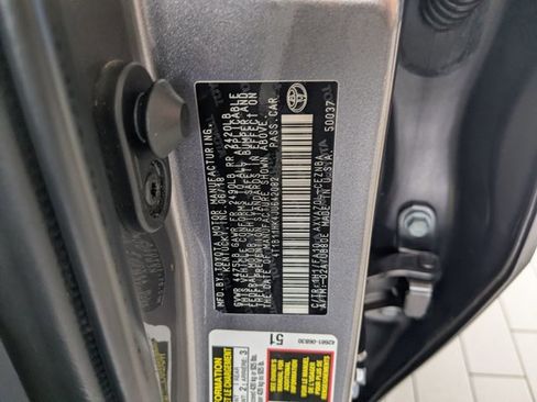Used 2018 Toyota Camry LE w/ Convenience Package FWD image 23