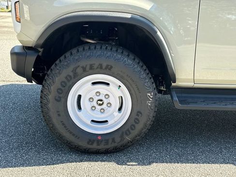 New 2026 Ford Bronco Heritage Edition AWD/4WD image 11