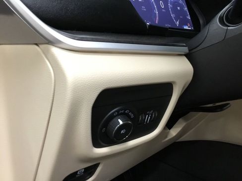 Used 2023 Jeep Grand Cherokee Limited w/ Trailer Tow Prep Group (B) image 10