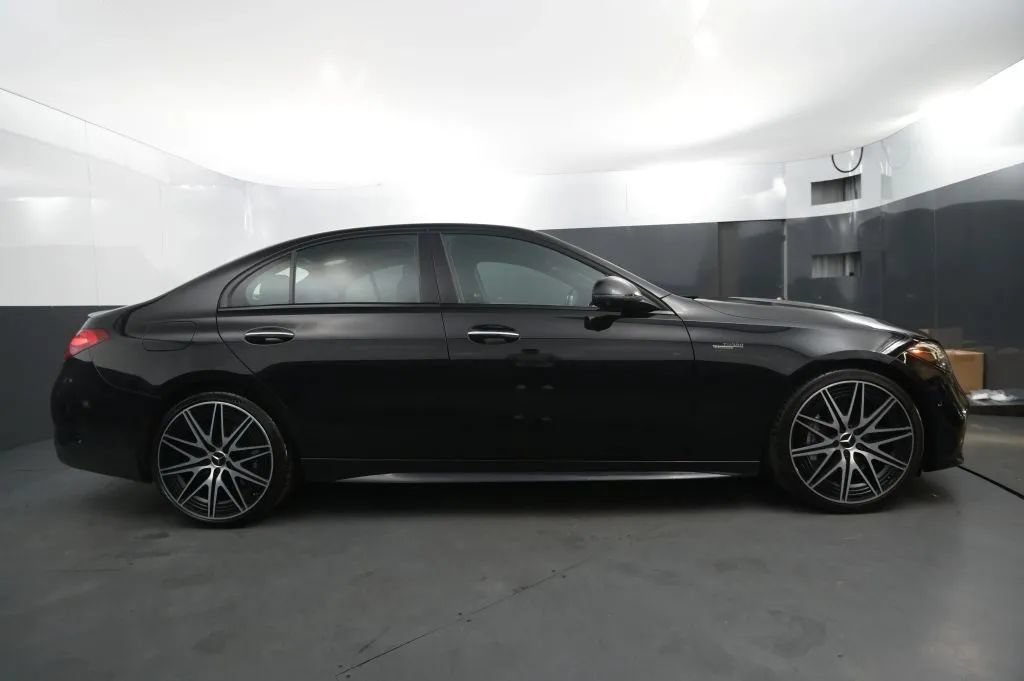 Used 2023 Mercedes-Benz C 43 AMG 4MATIC Sedan image 6