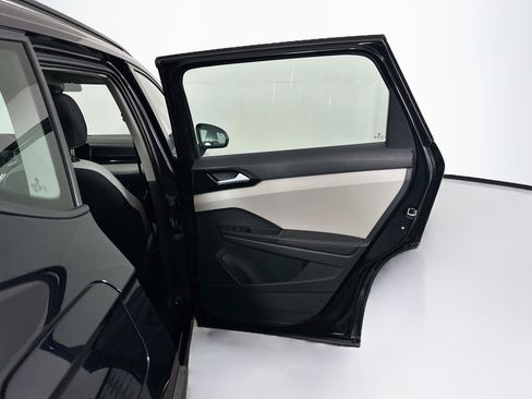Used 2025 Volkswagen Taos S FWD image 28
