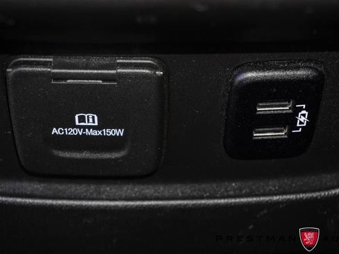 Used 2018 GMC Acadia Denali w/ Technology Package AWD/4WD image 41