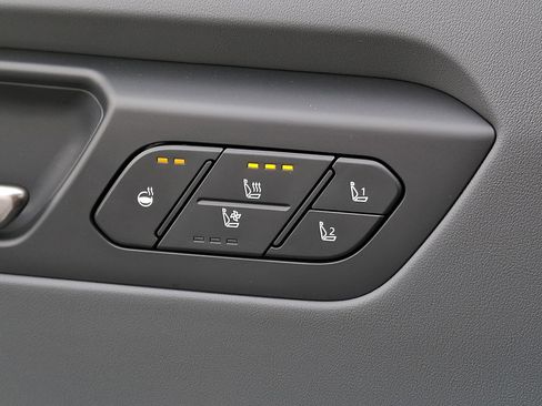 New 2026 Kia EV9 Wind image 12