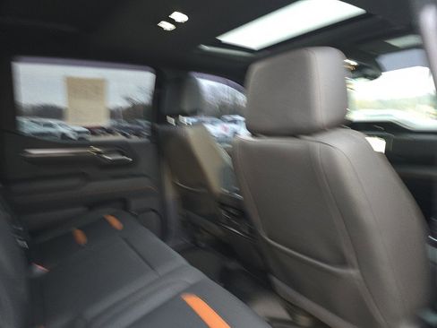 Used 2025 GMC Sierra 1500 AT4 w/ Technology Package image 11
