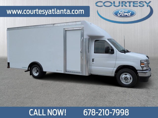 New 2027 Ford E-350 and Econoline 350 Super Duty w/ Power Equipment Group RWD image 1