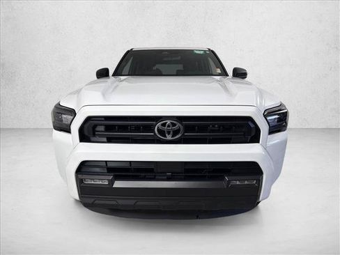 Used 2025 Toyota 4Runner SR5 AWD/4WD image 8