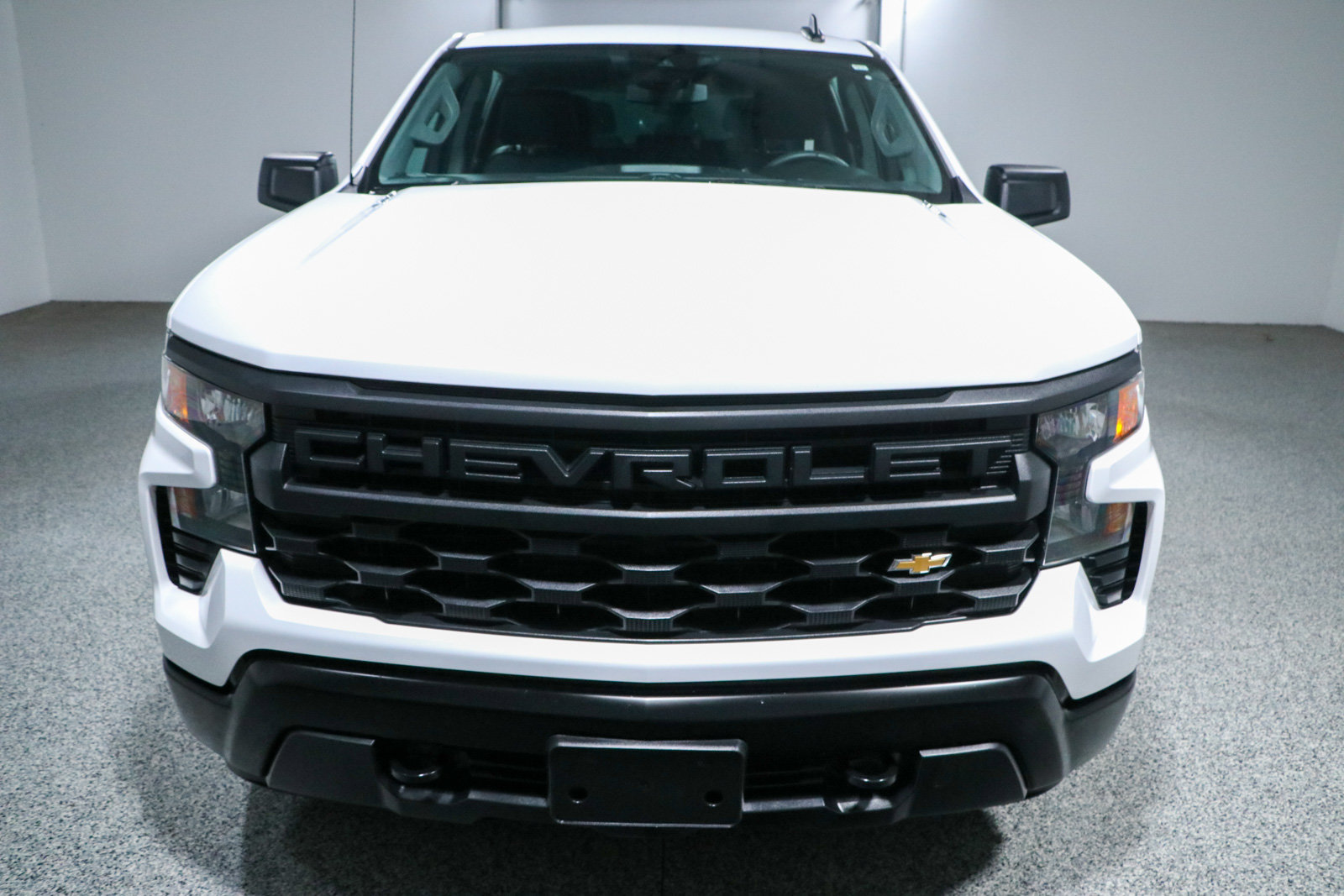 Used 2024 Chevrolet Silverado 1500 W/T w/ Trailering Package AWD/4WD image 4