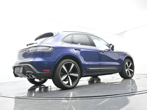 Certified 2025 Porsche Macan AWD/4WD image 51