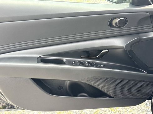 New 2026 Hyundai Elantra SEL Sport FWD image 9