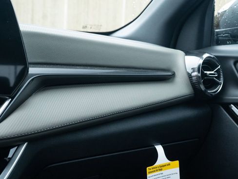 New 2026 Chevrolet Equinox LT w/ Convenience Package II image 33