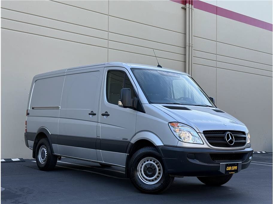 Used 2013 Mercedes-Benz Sprinter 2500 image 24