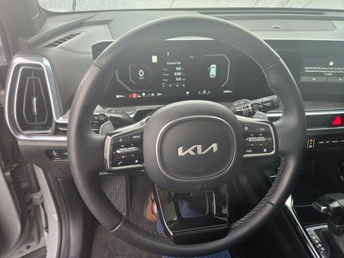 Used 2025 Kia Sorento SX Prestige image 17