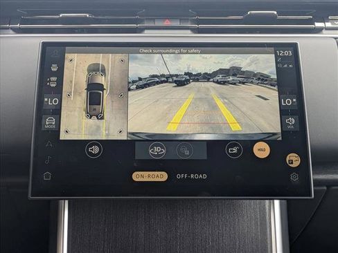 New 2025 Land Rover Range Rover Long Wheelbase SE image 14