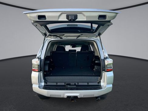 Used 2022 Toyota 4Runner SR5 RWD image 29