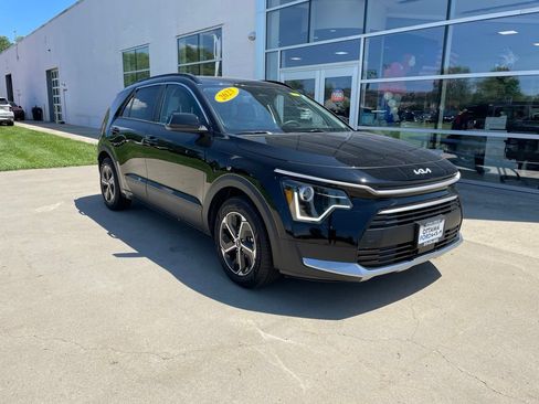 Used 2023 Kia Niro EX FWD image 1