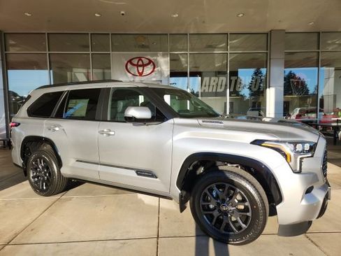 New 2026 Toyota Sequoia Platinum image 4