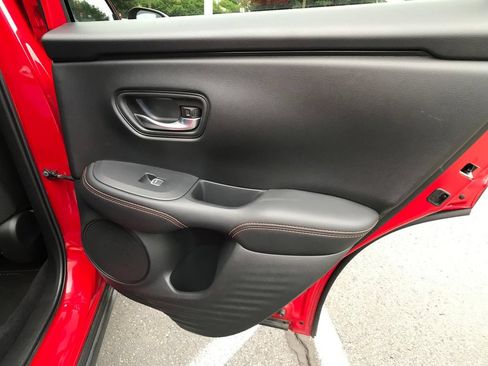 Certified 2025 Honda HR-V Sport image 29