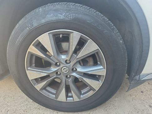Used 2015 Nissan Murano SL w/ SL Technology Package AWD/4WD image 4
