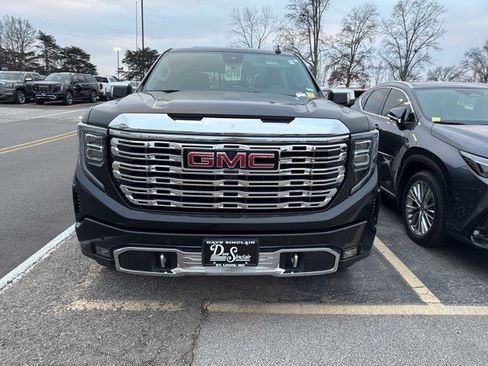 Used 2023 GMC Sierra 1500 Denali w/ Denali Reserve Package image 2