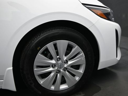 Certified 2025 Nissan Sentra S FWD image 9