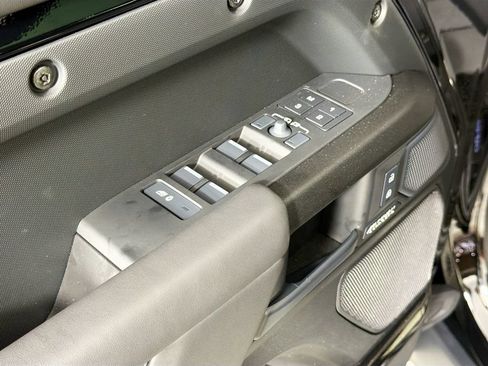New 2026 Land Rover Defender 110 OCTA AWD/4WD image 18