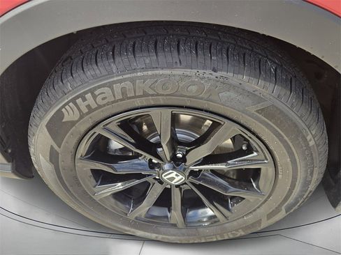 Certified 2025 Honda CR-V Sport image 9