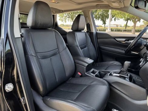 Used 2021 Nissan Rogue Sport SL w/ Premium Package FWD image 31