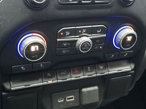 Used 2019 Chevrolet Silverado 1500 LT w/ All-Star Edition image 18