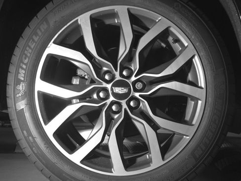 Used 2024 Cadillac XT6 Sport AWD/4WD image 11