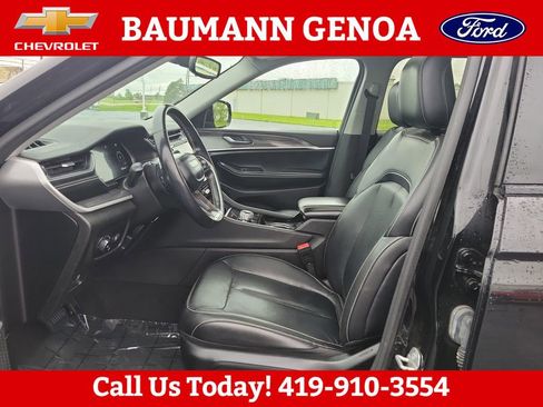 Used 2021 Jeep Grand Cherokee L Limited AWD/4WD image 9
