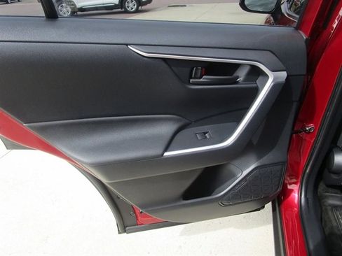 Used 2019 Toyota RAV4 LE w/ All Weather Liner Package image 15