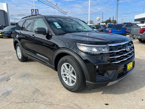 New 2026 Ford Explorer Active w/ Active Comfort Package RWD image 1