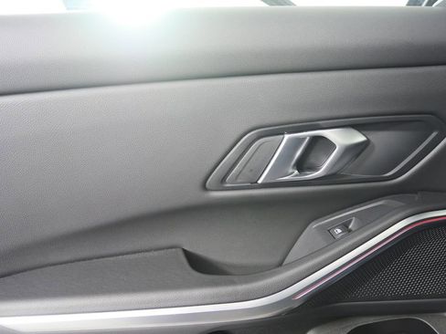 Used 2025 BMW 330i Sedan image 13