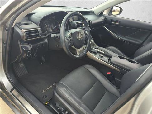 Used 2018 Lexus IS 300 IS 300 image 9
