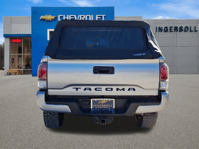 Used 2023 Toyota Tacoma TRD Sport w/ Black Out Package (TMS) AWD/4WD image 26