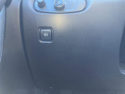 Used 2022 Chevrolet Blazer LT image 21