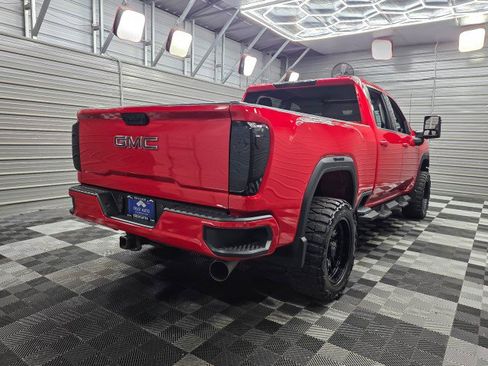 Used 2025 GMC Sierra 2500 SLE AWD/4WD image 5