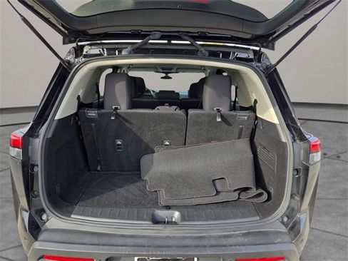 Certified 2024 Nissan Pathfinder SV image 30