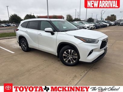 Used 2023 Toyota Highlander XLE