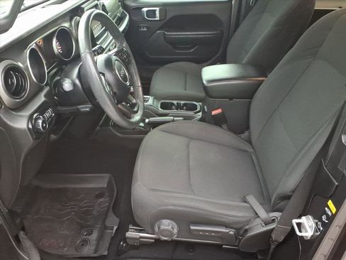 Used 2022 Jeep Wrangler Sport AWD/4WD image 12