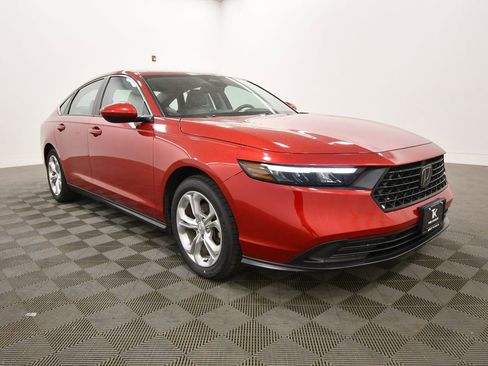 Used 2023 Honda Accord LX image 10