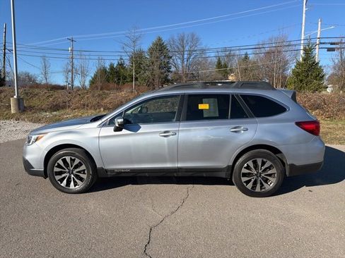 Used 2016 Subaru Outback 2.5i Limited image 15