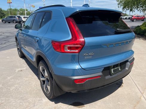 Certified 2023 Volvo XC40 B5 Plus w/ Protection Package Premier image 3